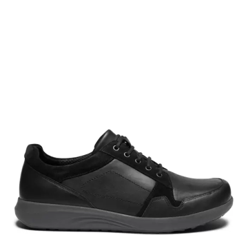 New shoe with laces and a zipper